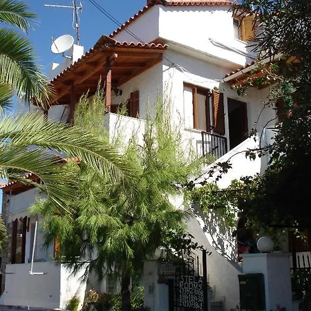 Stella アパート カルダミリ